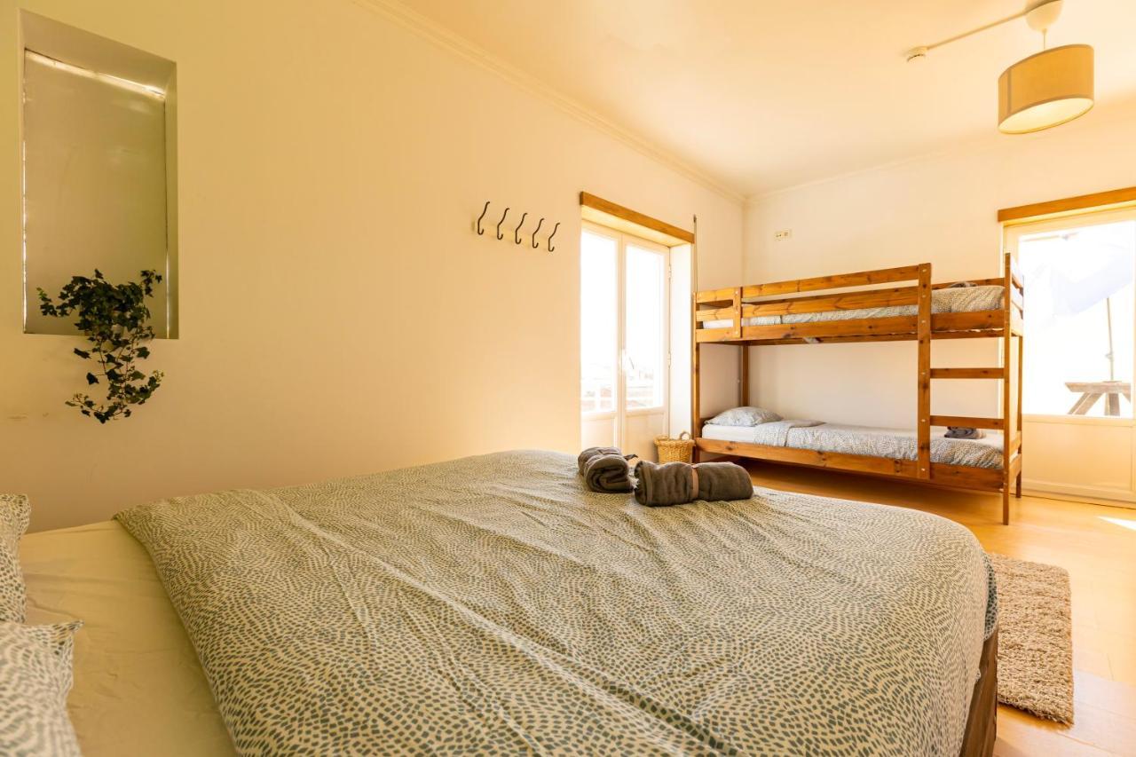 Pineapple Surf House Hostel Атогия да Балея Екстериор снимка