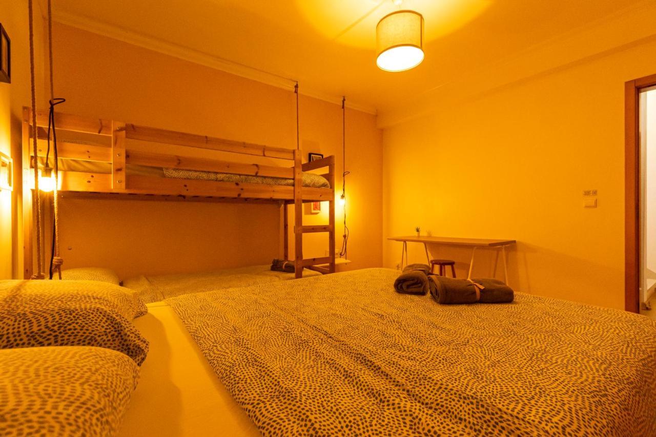Pineapple Surf House Hostel Атогия да Балея Екстериор снимка