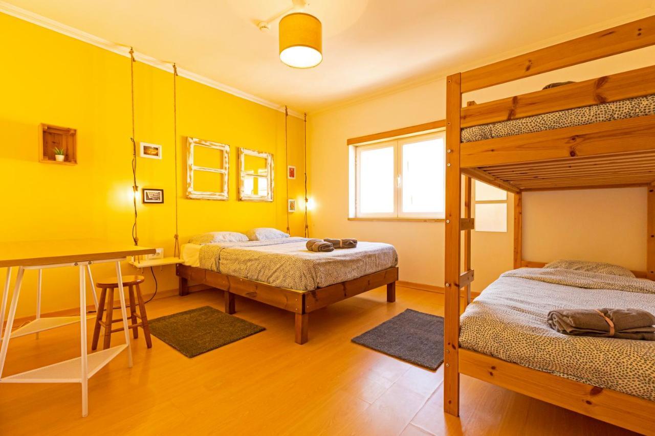 Pineapple Surf House Hostel Атогия да Балея Екстериор снимка