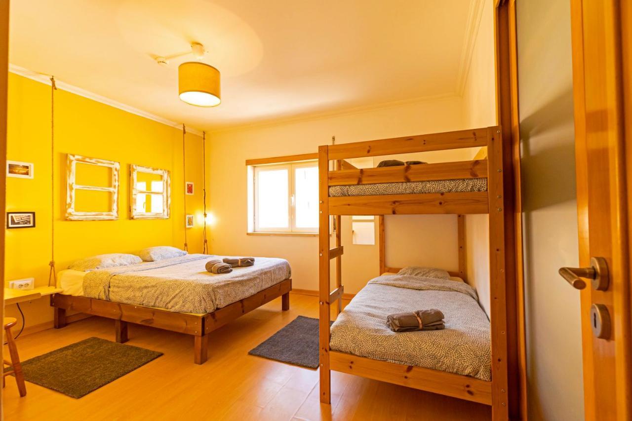 Pineapple Surf House Hostel Атогия да Балея Екстериор снимка